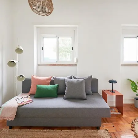 Apartament Light-filled & Renovated Apartment, By Timecooler *