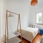 Light-filled & Renovated Apartment, By Timecooler *