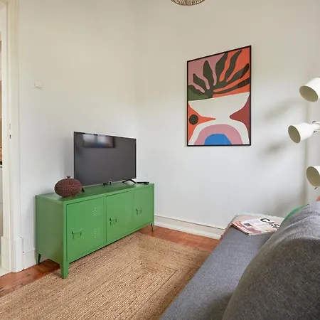 Apartament Light-filled & Renovated Apartment, By Timecooler *