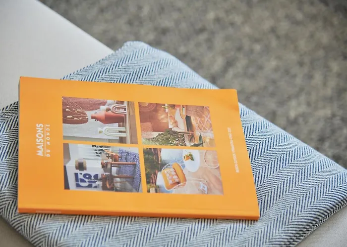 アパート Light-filled & Renovated Apartment, By Timecooler リスボン