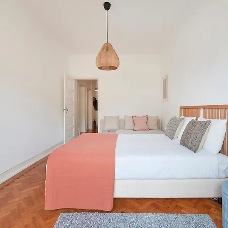 Light-filled & Renovated Apartment, By Timecooler Appartement